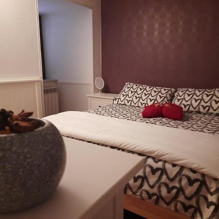 La Casa Del Largo Del Rosso Lägenhet Pozzuoli Exteriör bild